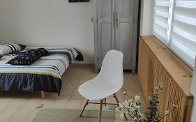 Studio Agreable Avec Parking Gratuit
